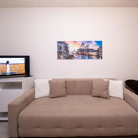 Apartment Studio Premier Rafajlovići Exteriör bild