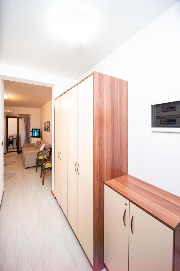 Apartment Studio Premier Rafajlovići Exteriör bild